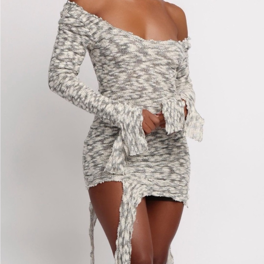 Littlebitbrand grey & white dress